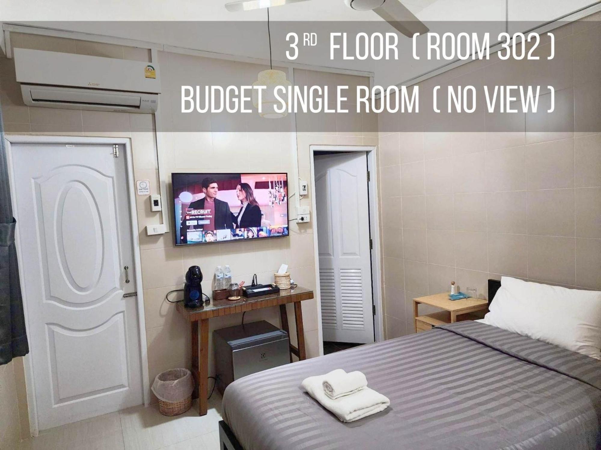 Lo-Ha Guest House, Contactless Check-In Bangkok Exterior photo